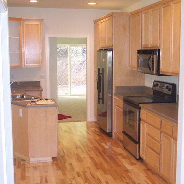 Maple Kitchen with Natural Finish