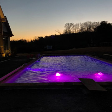 Custom vinyl liner pool with automatic cover