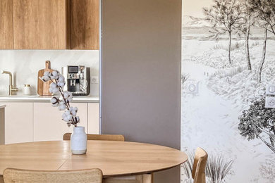 Idée de décoration pour une salle à manger tradition.