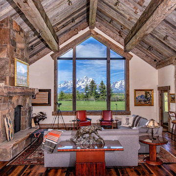 Rustic vacation home close to the teton national park