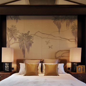 Handprinted Chinoiserie wallpaper in interior design