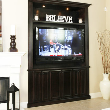 Entertainment Centers & Built-in Niches