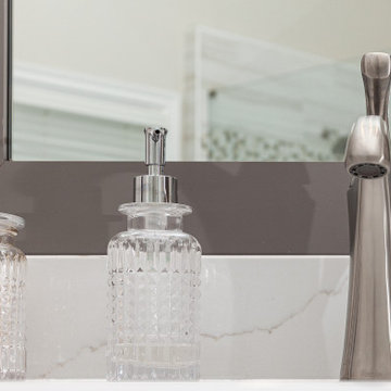 Serpentino Blanco Master Bathroom