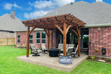 Photo of a landscaping in Houston with a pergola.