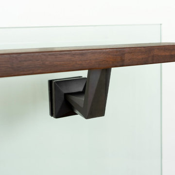 DA Glass Series Black Handrail Bracket