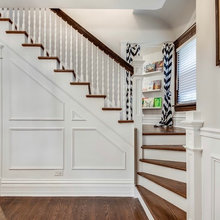 Entrance/ Stairway