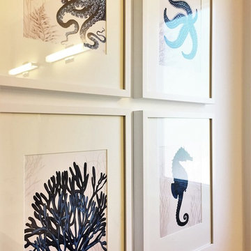 Nautical bathroom decor