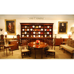 Jayne Thompson Antiques and Design