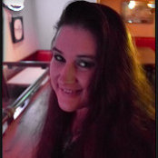Tari Hales foto