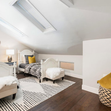 101 Oakridge-Occupied Staging