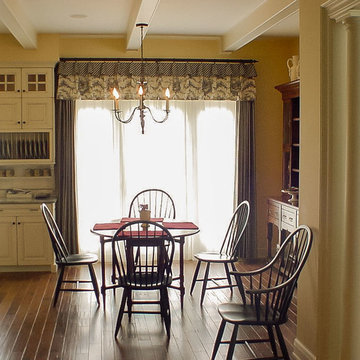 Pleated valance with flounce