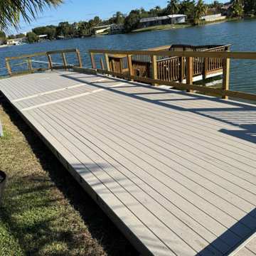 Floating Dock & Hinged Gangway