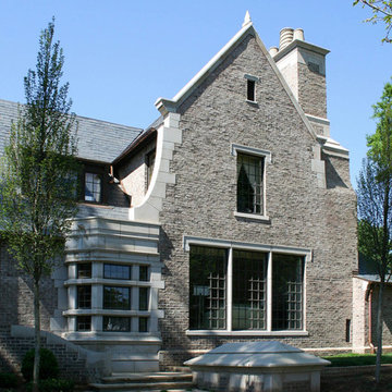New Jacobean Tudor