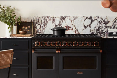 Transitional kitchen photo in Houston