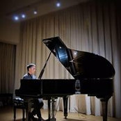 Nicholas Tan's photo