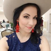 Laura Carter's photo