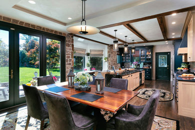 Kitchen - kitchen idea in Charleston