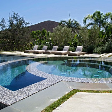 Country Club Zero Edge Glass Tile Pool