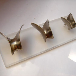 Cabinet knobs and pulls - Distictive Elegant Unique ! - Cabinet And Drawer Knobs