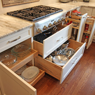 Timeless Transitional Kitchen - Grosse Pointe Shores
