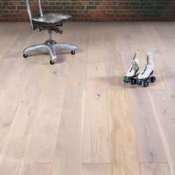 Travelers Collection - Antique Blanc - Hardwood Flooring