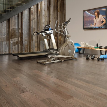 Today's Hottest Trend! Grey Harwood floors!