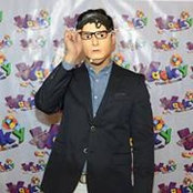 Mark Sy's photo