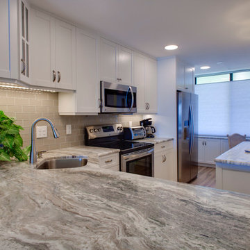 Spacious counter top for prepping and serving