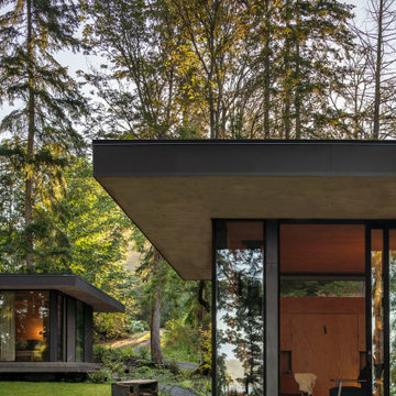 Hood Cliff Retreat