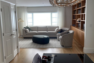 Living room - living room idea in New York