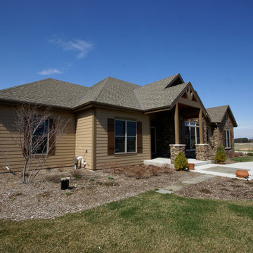 PINE HAVEN (PARADE MODEL)