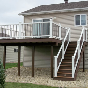 Upper Level Deck
