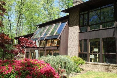 Example of a trendy sunroom design in DC Metro