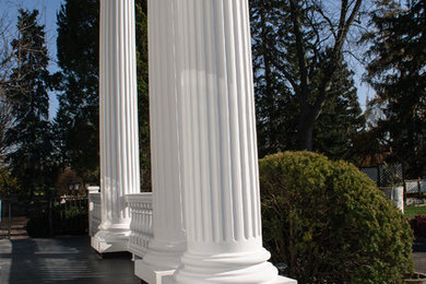 Meson Sabika Columns and Balustrades