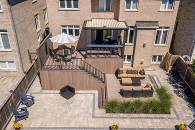 This is an example of a transitional landscaping in Toronto.