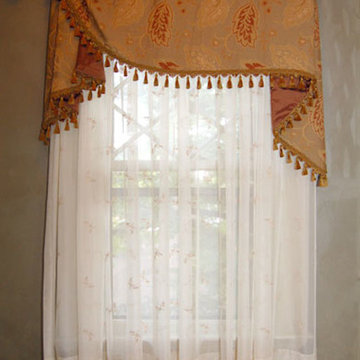 Formal Decor
