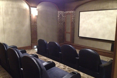Home theater - traditional home theater idea in Toronto