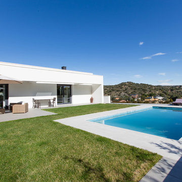 VIVIENDA UNIFAMILIAR CON PISCINA