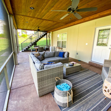 Open Deck with a Screen Room Below
