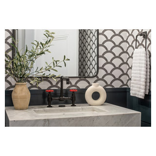 Silver Spurs - Transitional - Powder Room - Seattle - by Enfort Homes ...
