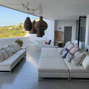 Ibiza Style | Stilvoll saniert, mit Designermöbeln ausgestattet