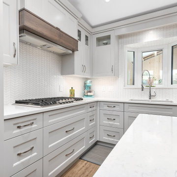 Maple & White Lacquer Traditional Kitchen