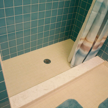 Retro Turquoise Bathroom in Milford