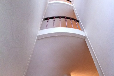 Réfection peinture d'une cage d'escalier et d'un hall