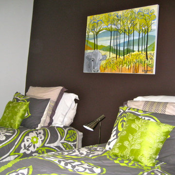 Eccentric South Loop Artist's Loft, Guest Bedroom