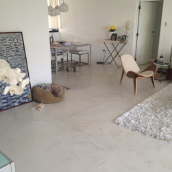 Floor:  Microfloor Classic in Neutro (off-white) - Flooring