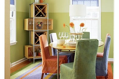 Example of a minimalist dining room design in Denver