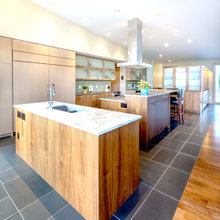 Entranceway and Wood Grains