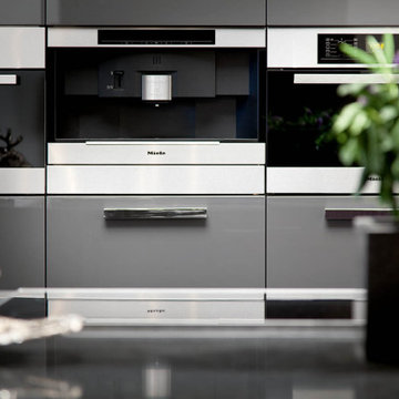 Luxury Dark Black Modern Kitchen By Darash Collection