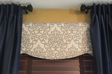 Inspiration for a mid-sized timeless open concept laminate floor living room remodel in Wichita with beige walls